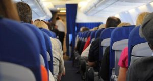 risiko kesehatan saat naik pesawat