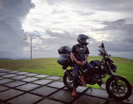 perjalanan jarak jauh dengan motor
