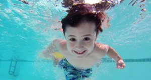 berenang bisa dijadikan terapi penyembuhan asma